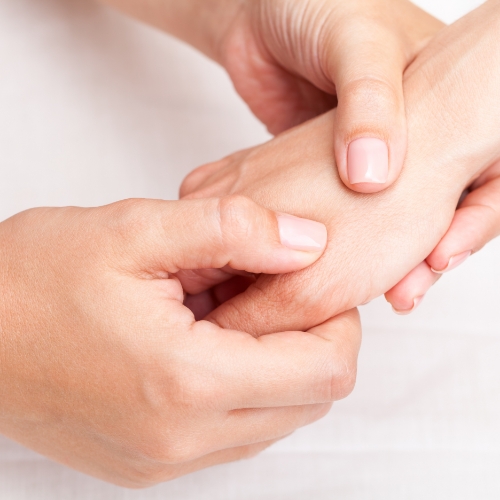 hand-pain-relief-Ellis-Physical-Therapy-Idaho-Falls-ID